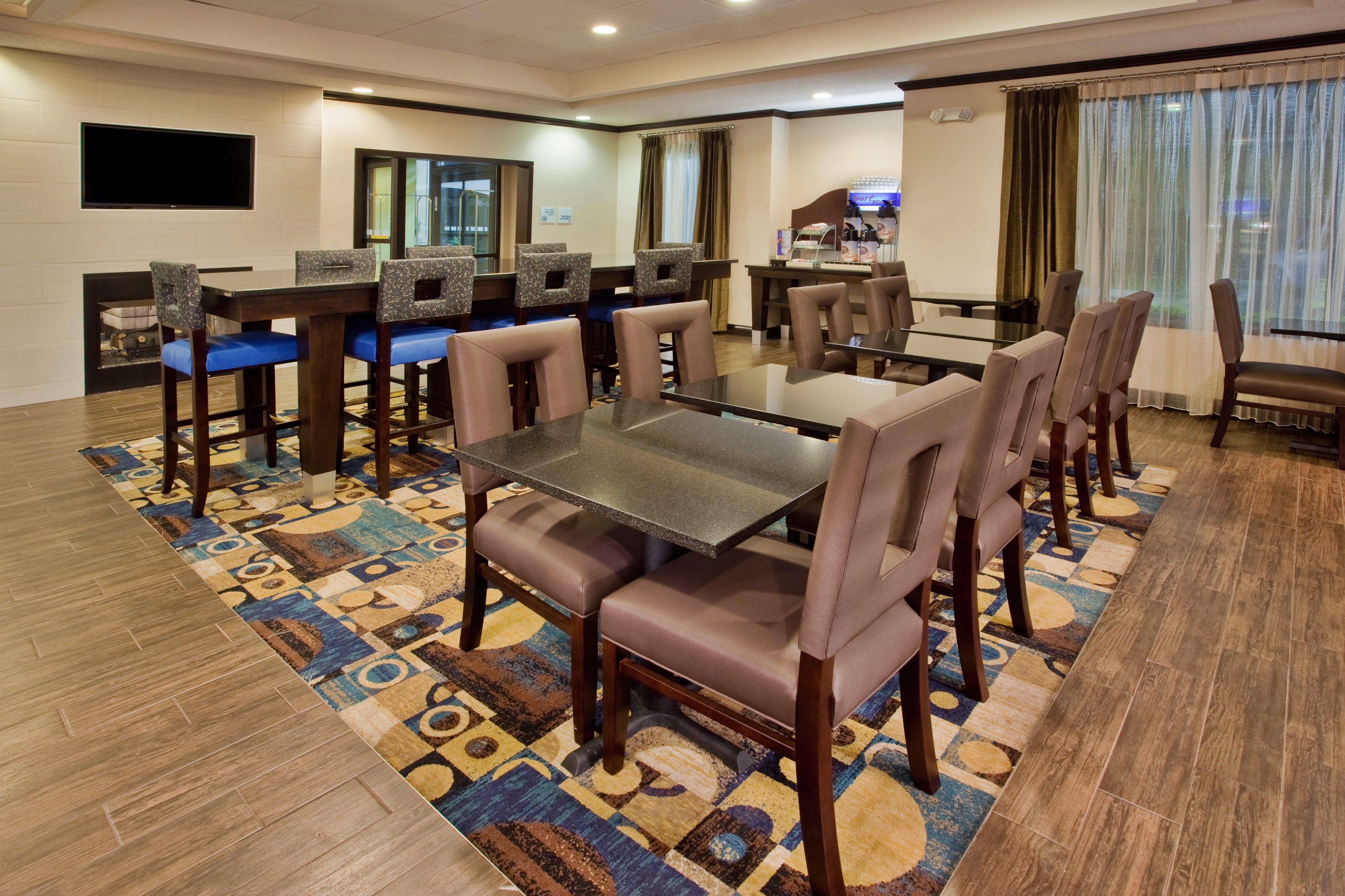 Holiday Inn Express & Suites Buford Ne - Lake Lanier By Ihg Exteriör bild